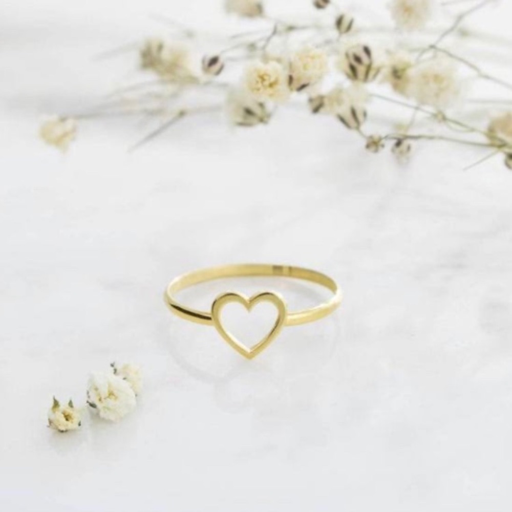 Gold Heart Frame Ring